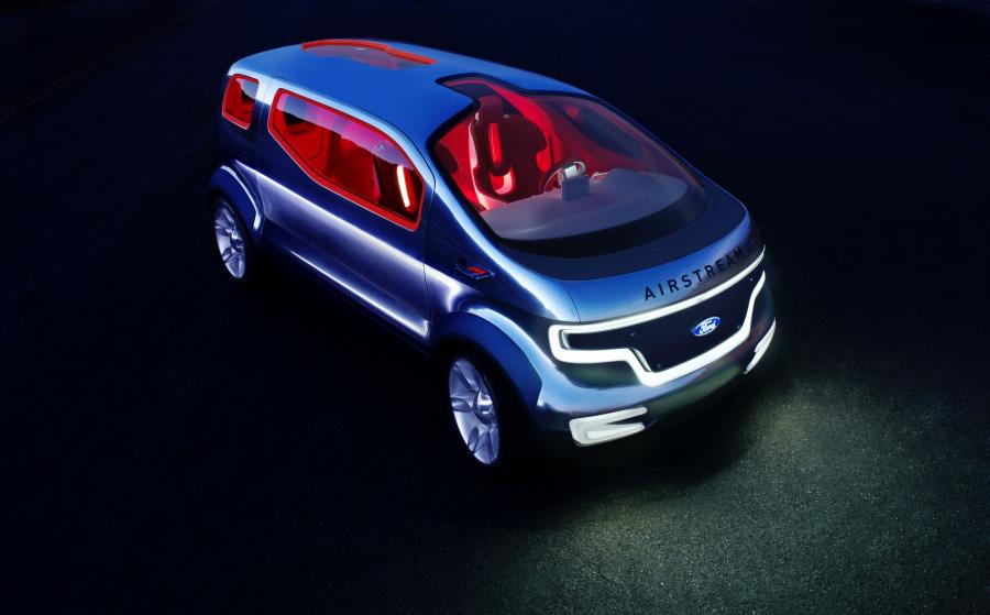  Ford Airstream Concept 2007 года  (фото 2 из 37)